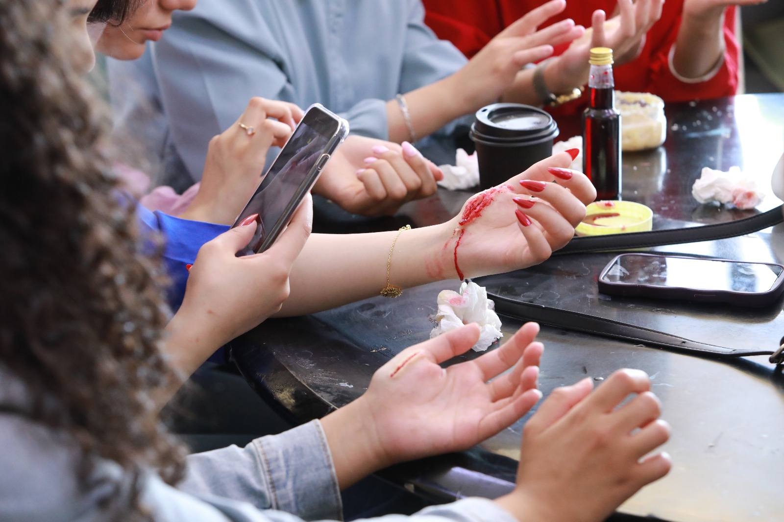 المكياج السينمائي 2.jpg